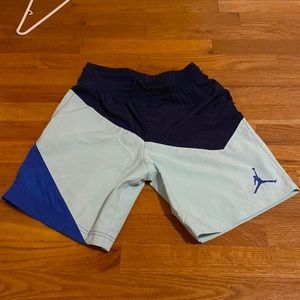 Only been worn a few times